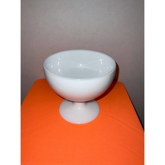Unknown Other - Vintage Milk Glass Pedestal Candy Dish or Compote
